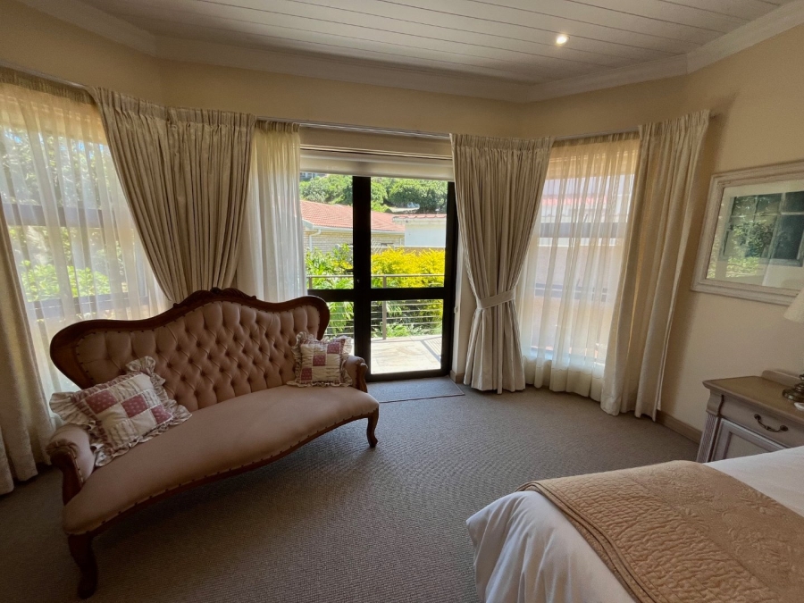 3 Bedroom Property for Sale in Outeniqua Strand Western Cape